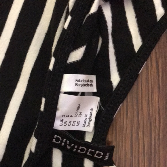 Black and white tight fitted dress, super cute! - Picture 2 of 2